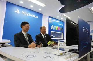 Illustration for article titled University's PlayStation Classroom has DualShock Desks